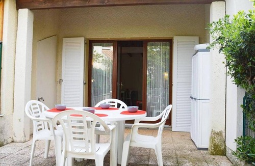 Narbonne-Plage Apartment | Cozy Studio Loft with Shared Pool, Terrace & Parking, 200m from Beach in Narbonne Plage