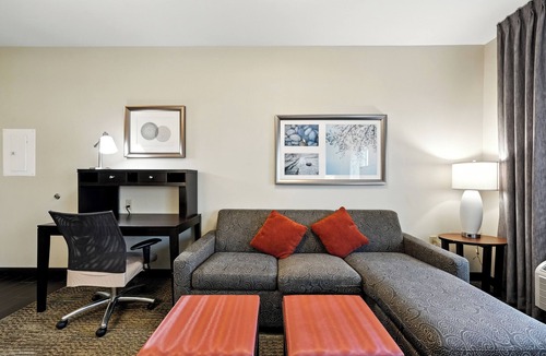 Chinatown Apartment | Cozy Studio Near Chinatown Food Hotspot Great Value