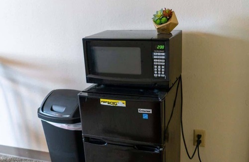 Roosevelt Apartment | Cozy Studio Near NDSU (Apt 5)
