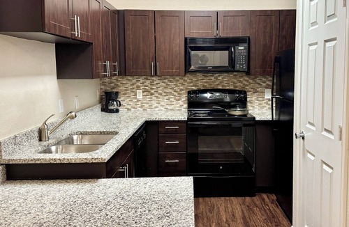 Grandview Hills Apartment | Cozy studio near Oasis