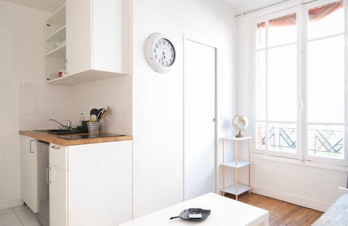 Saint-Louis Apartment | Cozy studio near Paris