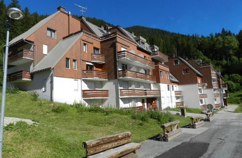 La Ferriere Apartment | Cozy studio near slopes, pets welcome