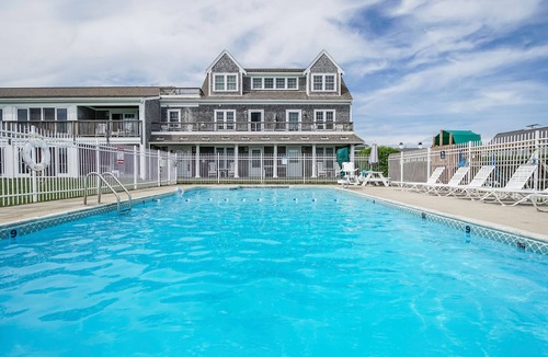 Falmouth Apartment | Cozy Studio Near Surf Drive Beach