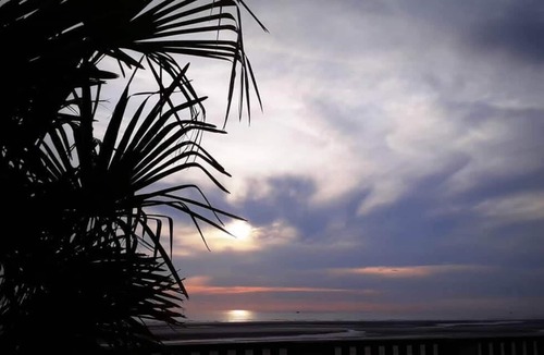 Trepied Apartment | COZY STUDIO NEAR THE BEACH AND TOWN CENTER