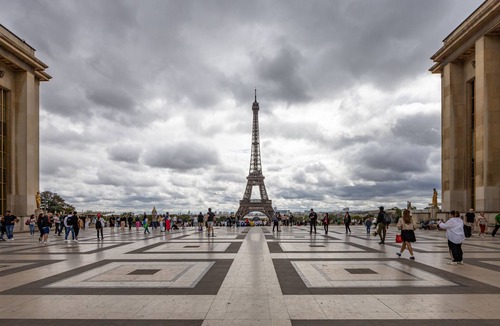 Porte-Dauphine Apartment | Cozy Studio near the Eiffel Tower!