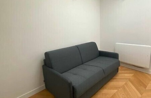 Quartier du Faubourg-Montmartre Apartment | Cozy studio near the Opéra with natural light