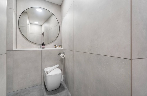 Spitalfields Apartment | Cozy Studio on Brick Lane