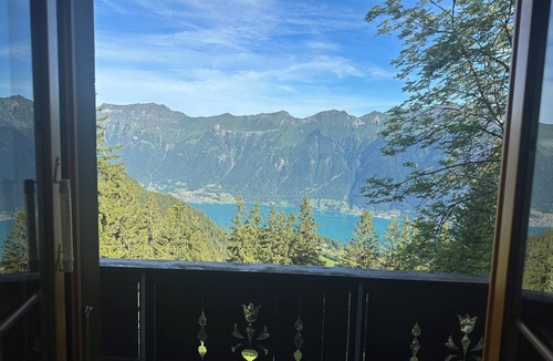Brienz Apartment | Cozy studio on the Axalp with a view of Lake Brienz