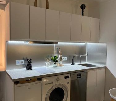 Cap-d'Antibes Apartment | Cozy studio on the beach