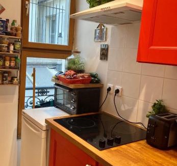 Quartier de la Chapelle Apartment | Cozy Studio Paris Montmartre