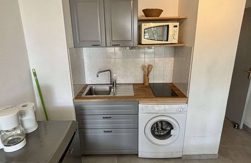 Argeles Plage Apartment | Cozy studio - pets allowed, parking