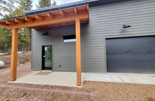 Seeley Lake Apartment | Cozy studio ~ Pet Friendly ~ AC