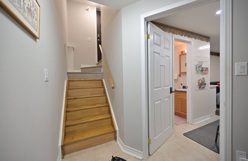 Pickering Apartment | Cozy Studio: Private, Free Parking & Great Deals!