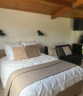 Octeville-sur-Mer Apartment | Cozy studio proche Étretat, balneotherapy, parking