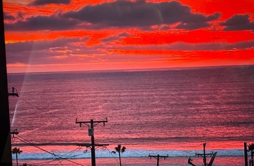 El Porto Apartment | Cozy Studio Retreat - Rooftop - Panoramic Ocean Views