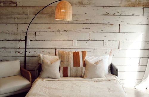 Jayhawk Apartment | Cozy Studio Retreat: Romance & Serenity Await