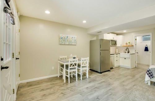 Liberty Apartment | Cozy Studio Stay in Liberty Hike, Relax, Explore!