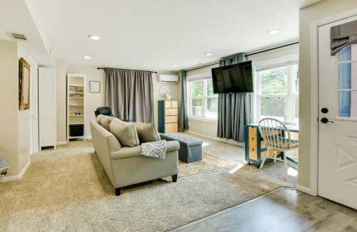 Liberty Apartment | Cozy Studio Stay in Liberty Hike, Relax, Explore!