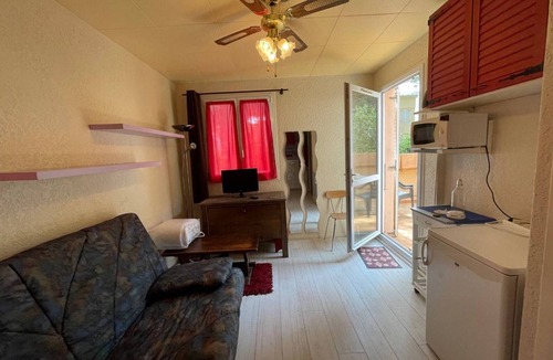 Argeles-sur-Mer Apartment | Cozy Studio Steps from Beach with Terrace, Barbecue, Private Parking