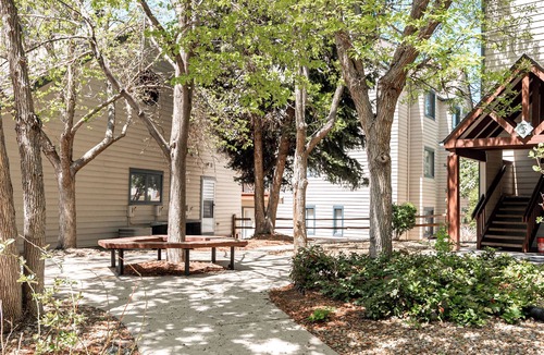 Englewood Condo | Cozy Studio Unit in DTC