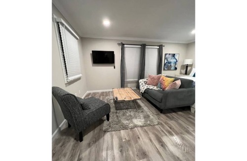 Creedmoor Apartment | Cozy studio