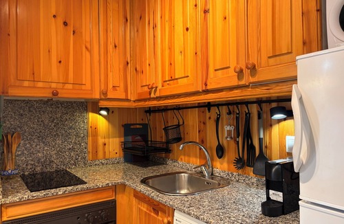 Taull Apartment | Cozy studio with terrace - Besiberri 4