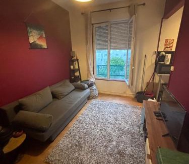 L'Ile-Saint-Denis Apartment | Cozy Studio with in paris