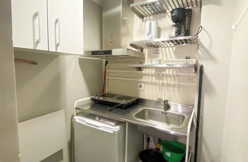 La Ribera Apartment | Cozy studio with AC and WiFi in delightful Barcelona