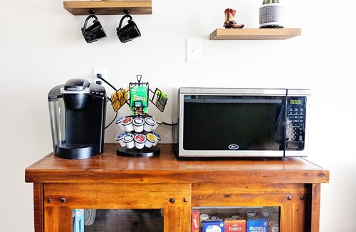 Merry Oaks Apartment | Cozy studio with AC and WiFi in lovely Nashville