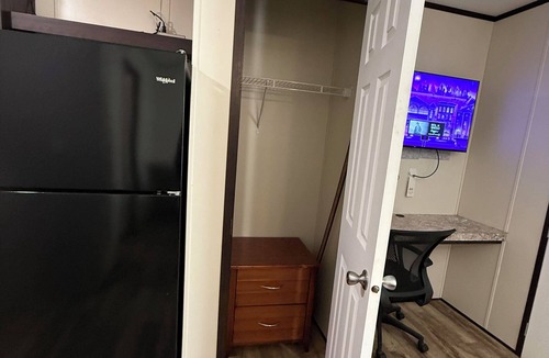 West Odessa Apartment | Cozy studio with AC in delightful Odessa