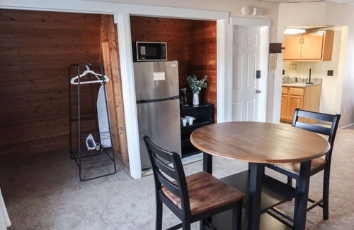 West Orange Apartment | Cozy studio with AC and WiFi in nice West Orange