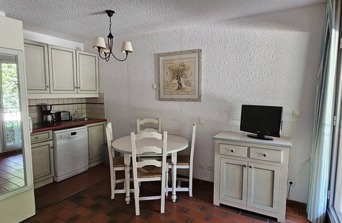 Saint-Tropez Apartment | Cozy studio with balcony and communal pool