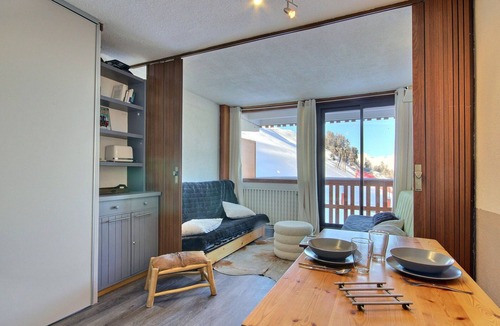 Plagne Centre Apartment | Cozy studio with balcony and Mont-Blanc view in La Plagne