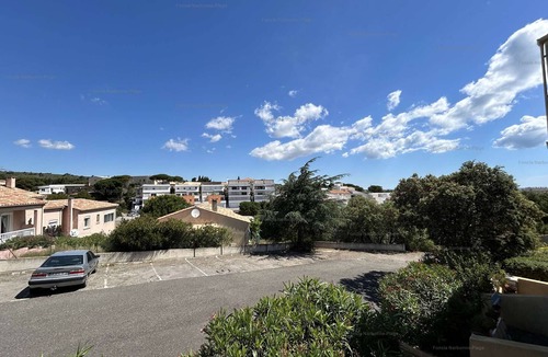 Foulquines Apartment | Cozy Studio with Balcony at Narbonne Beach