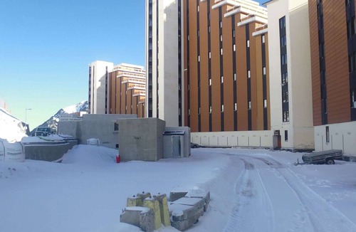 La Mongie Apartment | Cozy Studio with Cabin, Sleeps 4, South-Facing Balcony, Ski-In/Ski-Out, Near Amenities