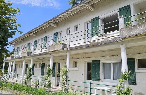 La Roche-Posay Apartment | Cozy studio with garden and WIFI in La Roche-Posay