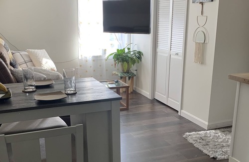 Southern Coast Apartment | Cozy Studio with free parking