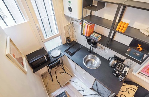 Strasbourg -Saint-Denis Apartment | Cozy Studio with Loft Bed - Center of Paris