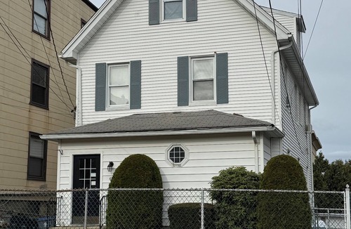 White Plains Apartment | Cozy Studio with reading nook