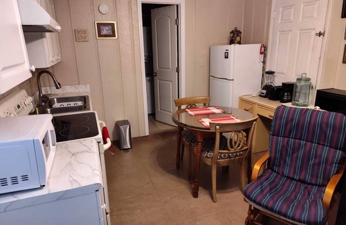 Lakeland Apartment | Cozy studio with WiFi and AC in peaceful Lakeland