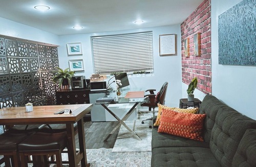 Greenville House | Cozy, Stylish 1BR Studio With Parking