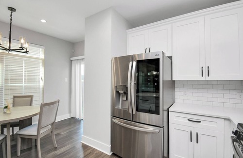 Clodine House | Cozy & Stylish Family Friendly in Gated Community