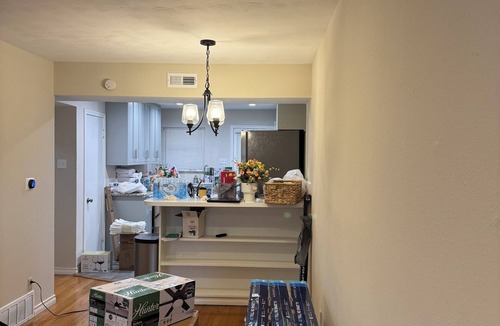 Northeast Dallas House | Cozy & Stylish Getaway-Walkable-Mins to DT Dallas