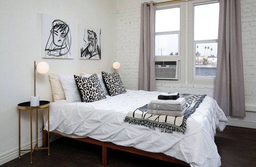 Westlake Hotel | Cozy & Stylish Spot Near Downtown LA