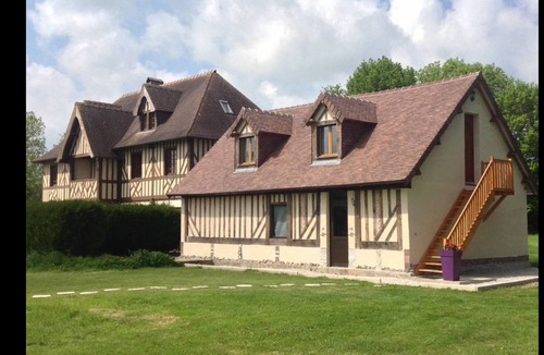 Saint-Etienne-la-Thillaye House | Cozy suite, spacious and quiet. Ideal location