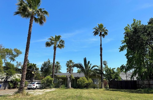 Arden-Arcade House | Cozy Suite B