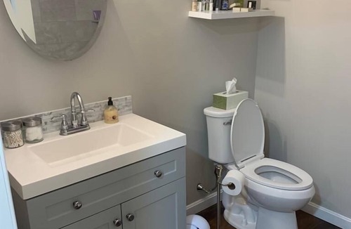 Essex Junction Condo | Cozy Suite Escape between Burlington & Stowe