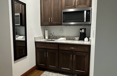 Salina Apartment | Cozy Suite inside Historic Marymount College
