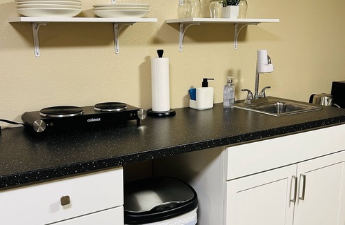 Aurora Apartment | Cozy Suite Near Anschutz DIA Central Park