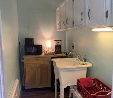 Willoughby Spit Apartment | Cozy Suite - Pet friendly, Beach Side apts